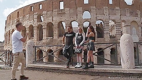 Hotie enjoys playing with her boyfriend