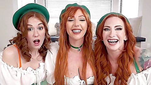 Hot black babe giving head